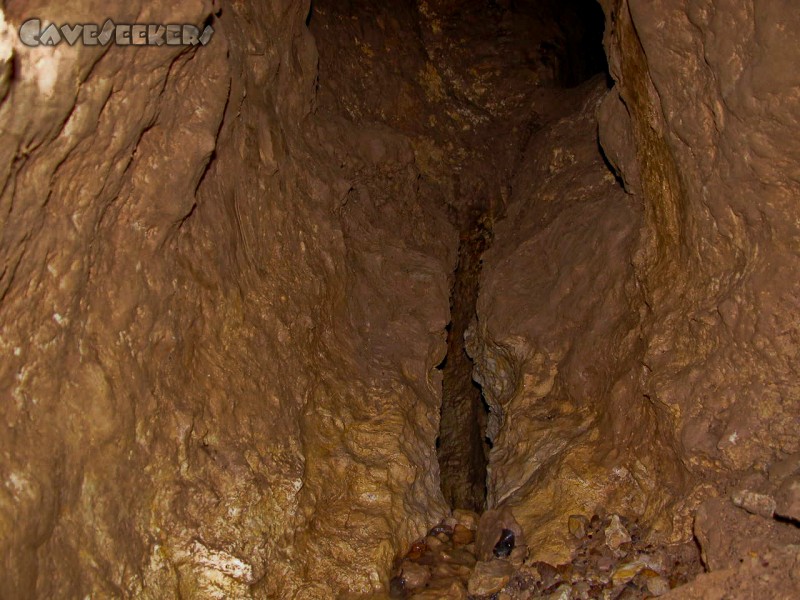 Bauschutthöhle: Bachbett 2
