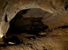 Burghöhle von Loch - Ein Schluf führt noch ein paar Meter in den Berg hinein