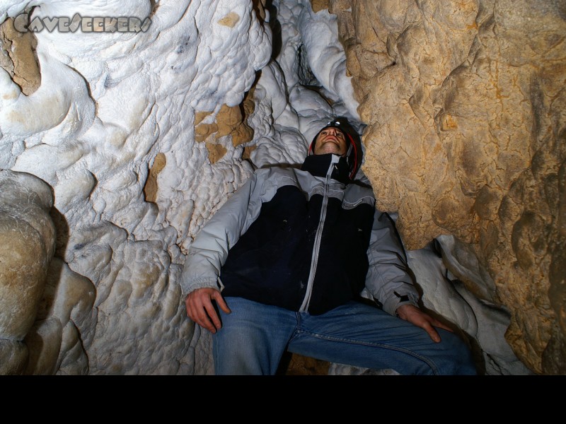 Christianengrotte: Letztes Eck der Höhle, nahezu komplett versintert