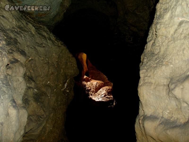 Große Heroldsreuther Höhle: Weg in die nächste Halle - vielleicht siehts da ja besser aus?