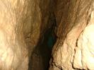 Hohberghöhle - Im Spalt zum Höhlenbuch. Beim Einkriechen OK, beim Auskriechen eher unangenehm.