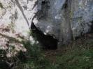 Jegliška jama - Der Höhleneingang. In der Steilwand. Besonders schlecht fotografiert.