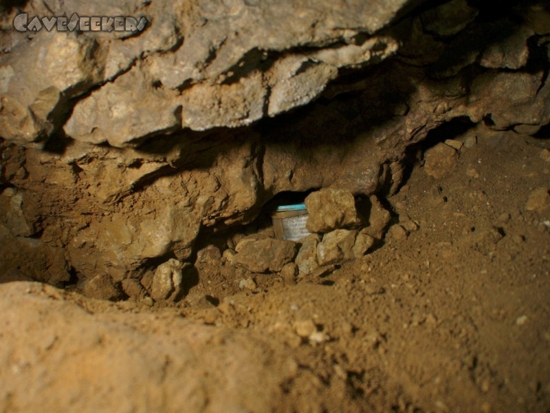Rennerfelshöhle: Wieder ein geschickt versteckter Geocache.